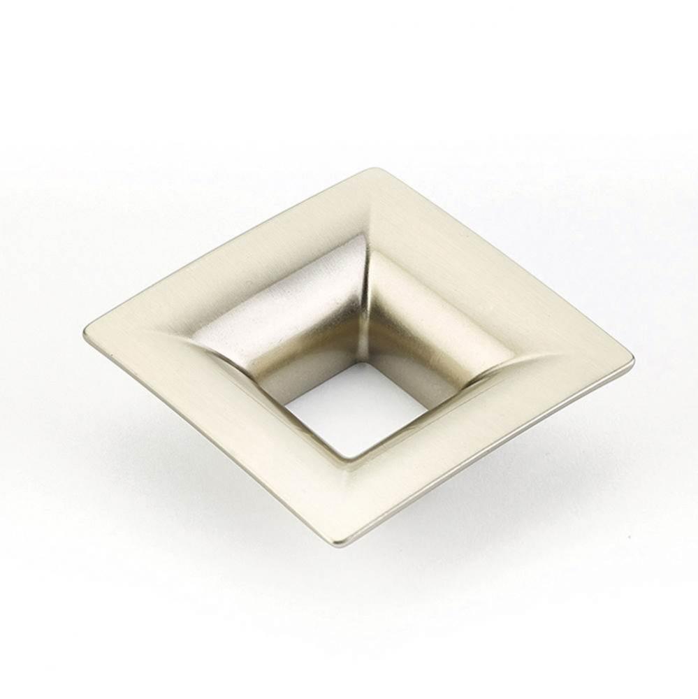 Pull, Flared Square,Satin Nickel, 32 mm cc