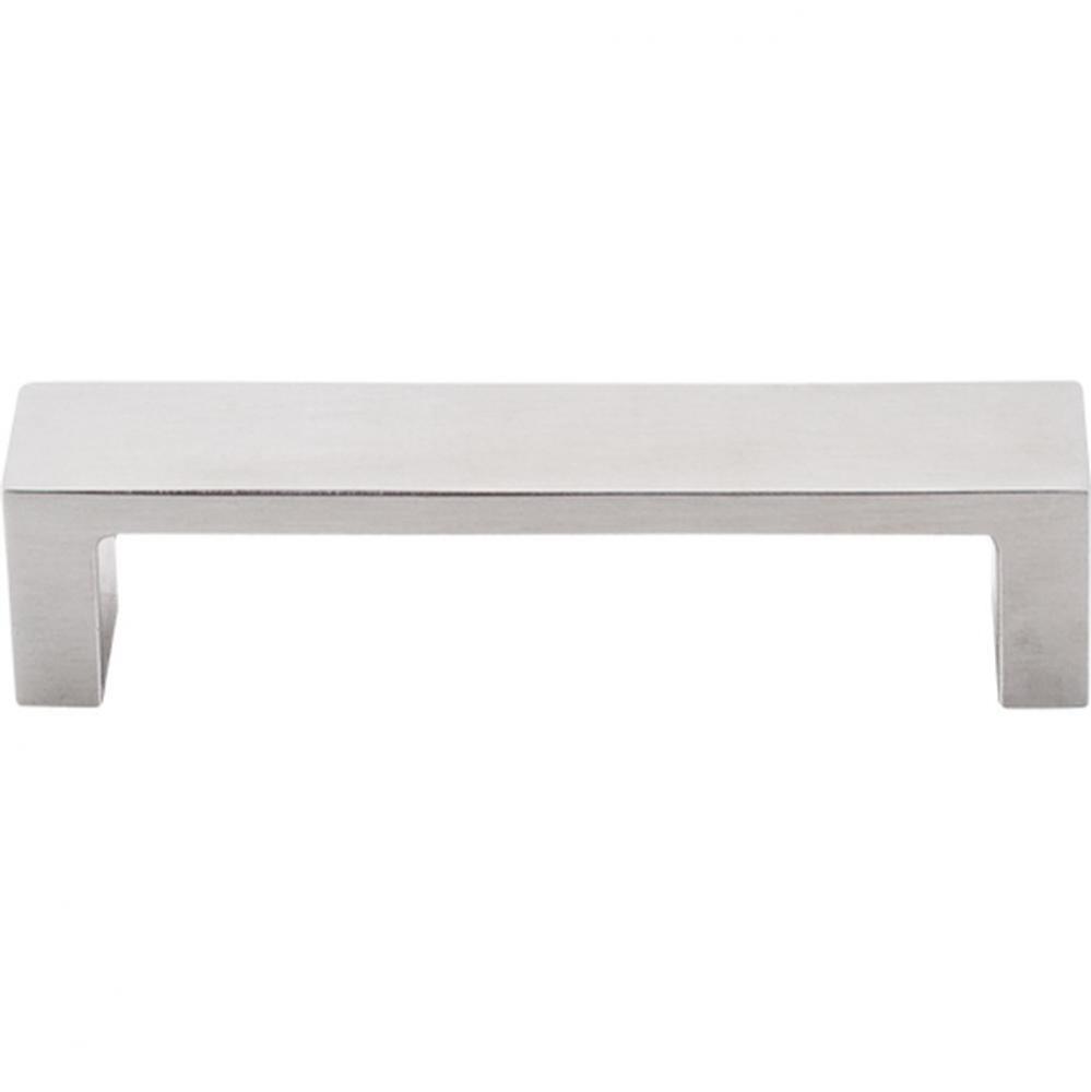 Modern Metro Pull 3 3/4 Inch (c-c) Brushed Stainless Steel